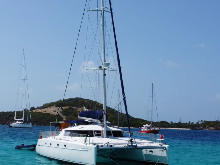 Catamaran hire in La Flotte - Fountaine Pajot Belize 43