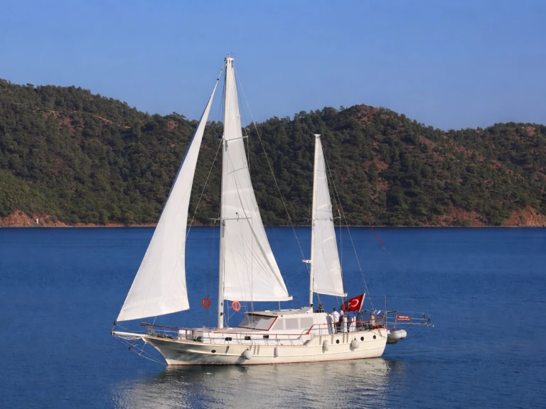 Yacht hire Göcek cheap 2013