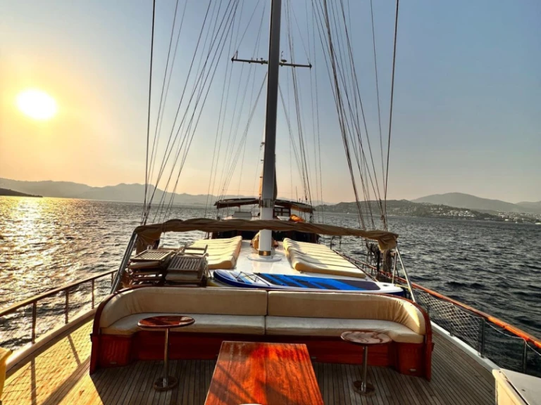 Sailboat hire in Bodrum - Gulet Özel Yapım