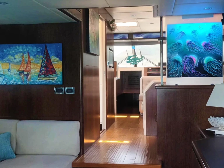 Hire Luxury Yacht with or without skipper Gianetti La Spezia