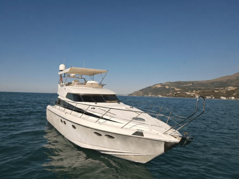 Hire Luxury Yacht with or without skipper Dyna Himarë