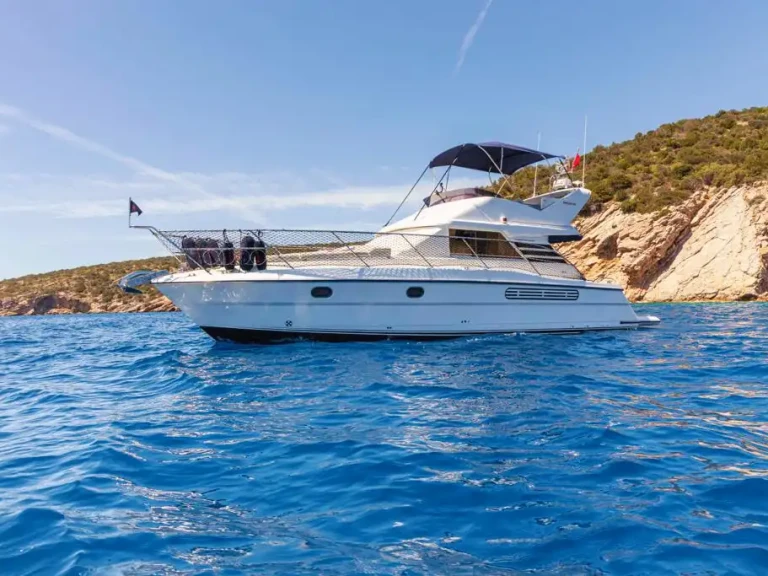 Yacht hire Bodrum cheap Made