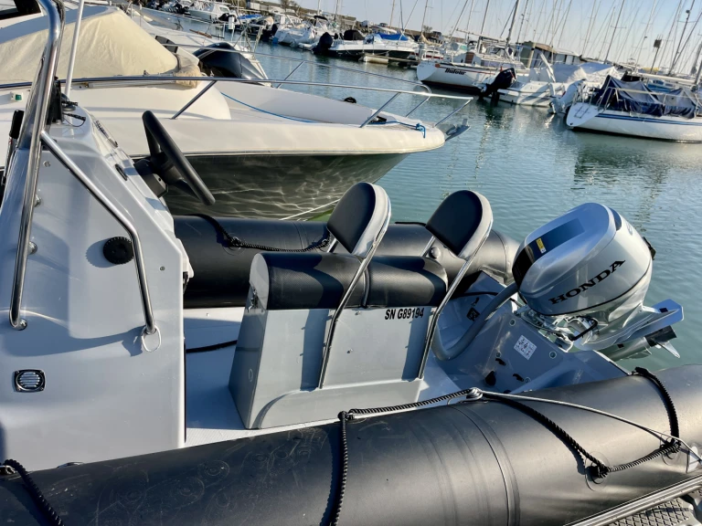 RIB hire in Pornichet - Bombard Explorer 550
