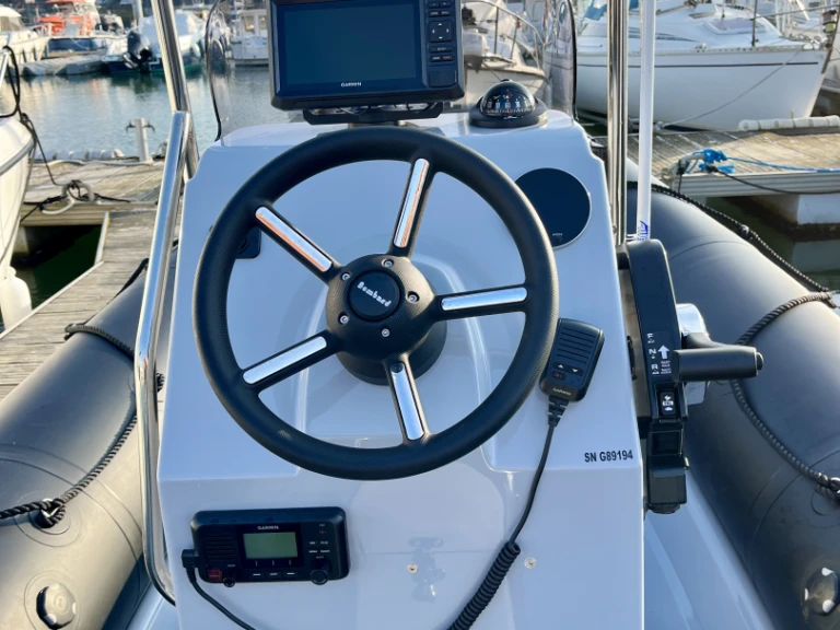Hire RIB with or without skipper Bombard Pornichet