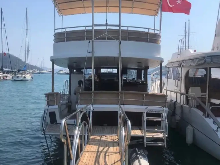 Sailboat hire in Göcek - Custom Made