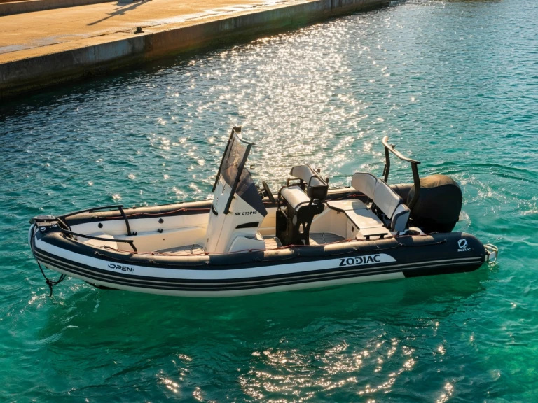 Yacht hire France cheap OPEN 6.5