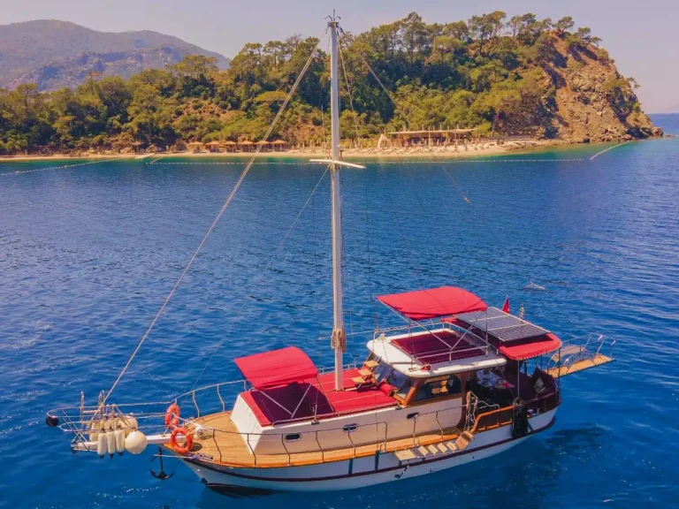 Yacht hire Göcek cheap Made