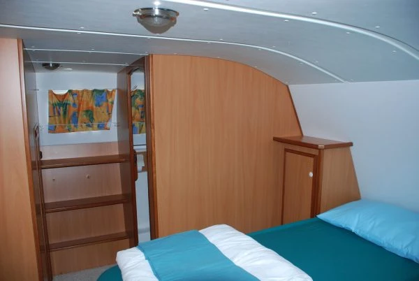  Tarpon 37 DP charter bareboat or skippered in  Mittersheim