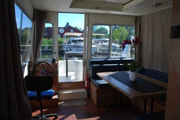 Yacht hire Savoyeux cheap Espade 1150 Fly C