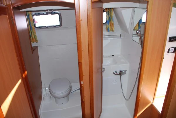 Motorboat to hire Louhans at the best price