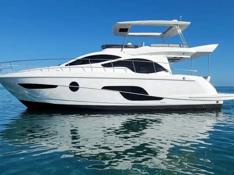 Sailboat to hire Alanya at the best price