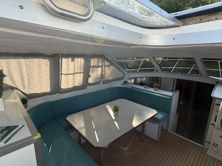 Hire a  Tarpon 42 Mittersheim