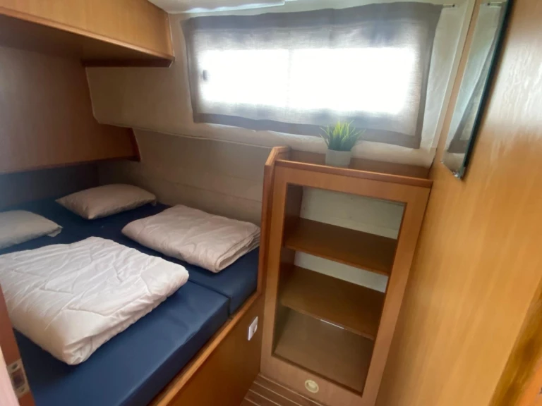 Yacht charter Mittersheim - Triton Triton 1050 Fly on SamBoat