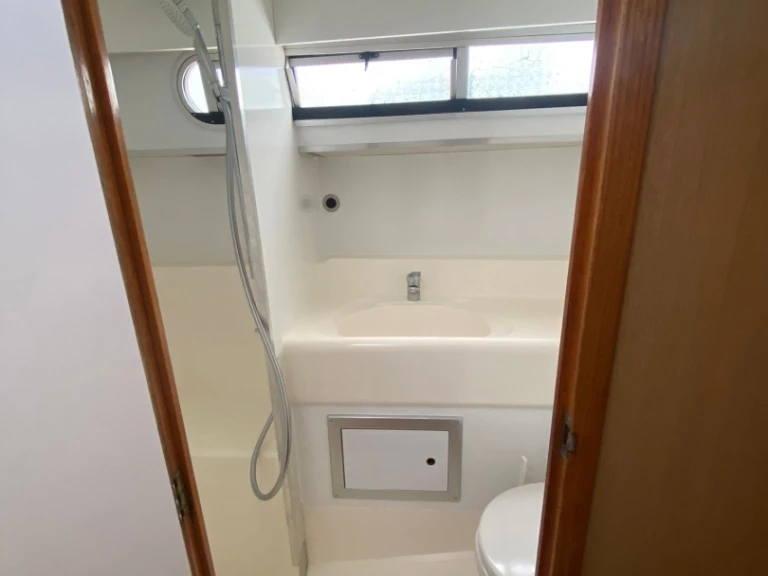 Motorboat to hire Mittersheim at the best price