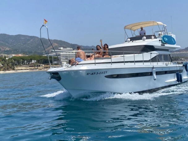 Yacht hire Puerto Deportivo de Marbella cheap Astondoa 50 GL