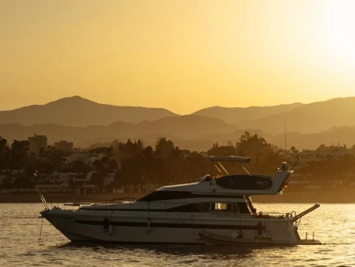 Hire Luxury Yacht Astondoa with a boat licence
