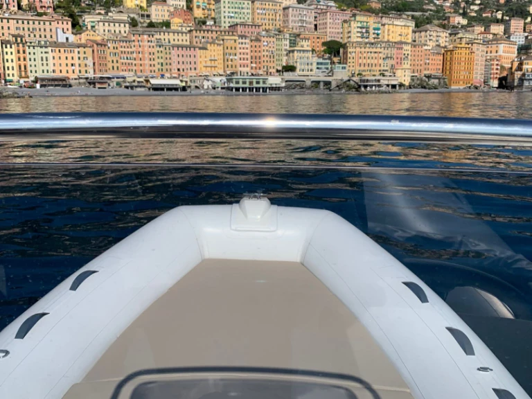 Hire Motorboat Capelli with a boat licence