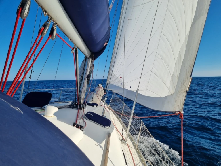 Sailboat to hire Puerto de Pollensa at the best price