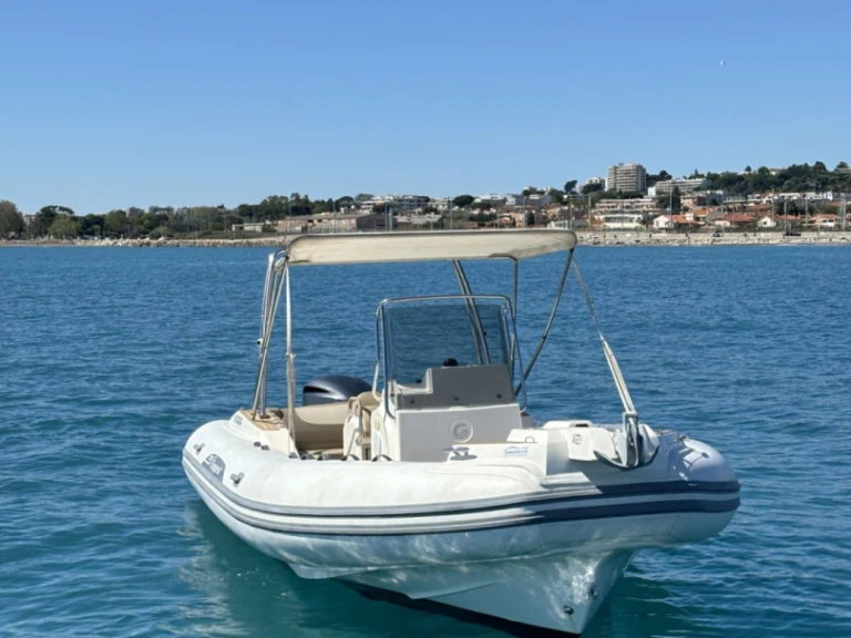 RIB hire in Antibes - Capelli Tempest 775