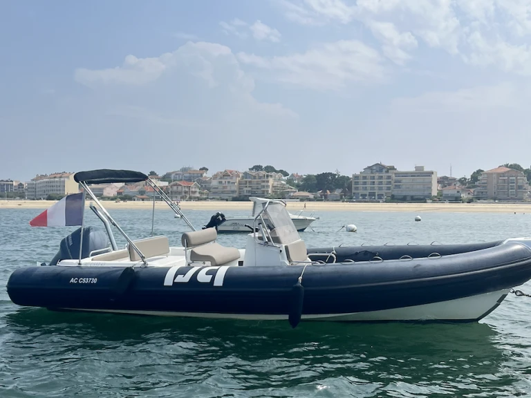 Hire a Joker Boat Clubman 26 Arcachon