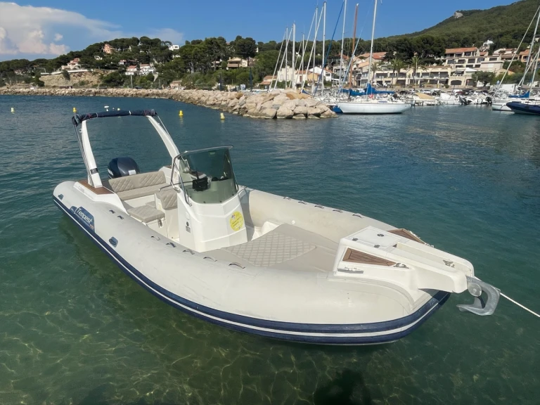 Yacht charter La Madrague - Capelli Tempest 770 on SamBoat