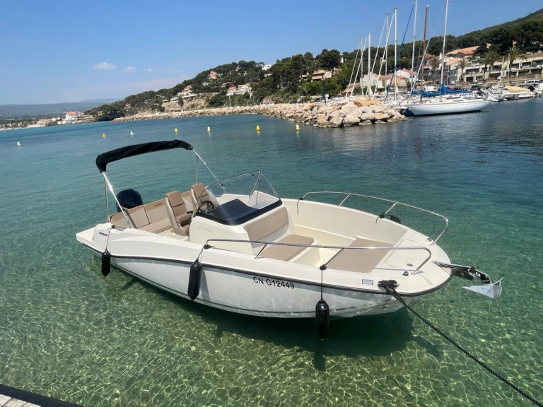 Motorboat hire in La Madrague - Quicksilver Activ 675 Open