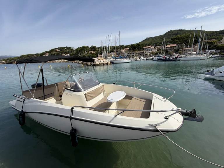 Motorboat hire in La Madrague - Quicksilver Activ 605 Open