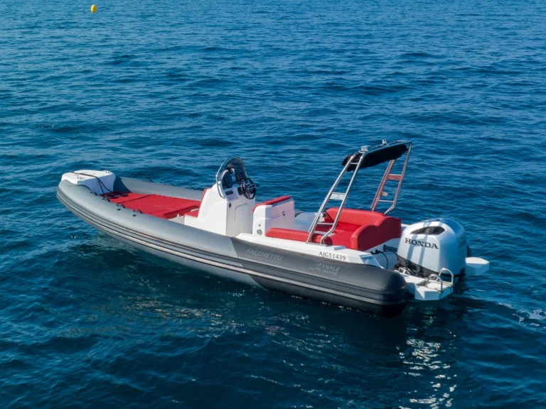 Hire a Fanale marine  FANALE 700 FALCHETTU Porto Pollo