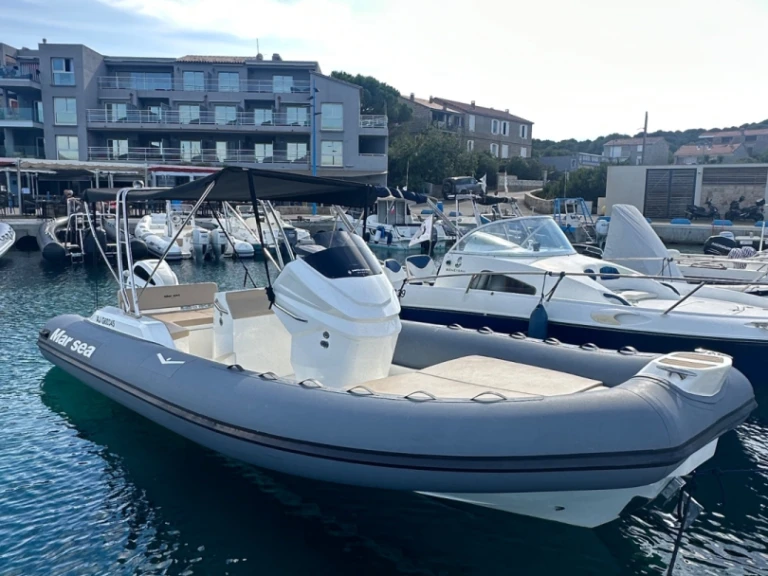 Yacht charter Porto Pollo - MAR SEA MAR SEA 180 on SamBoat