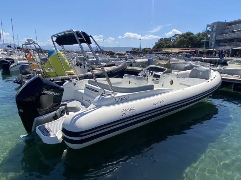 Hire a Fanale marine  ALTAGNA 800 Porto Pollo