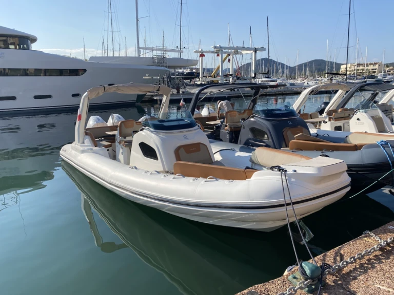 Hire RIB with or without skipper Zodiac Port Grimaud