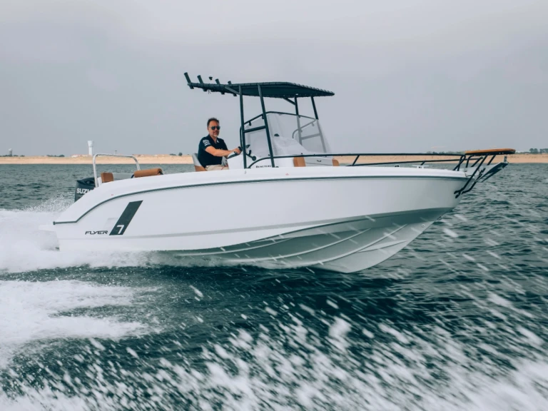 Motorboat to hire Sète at the best price