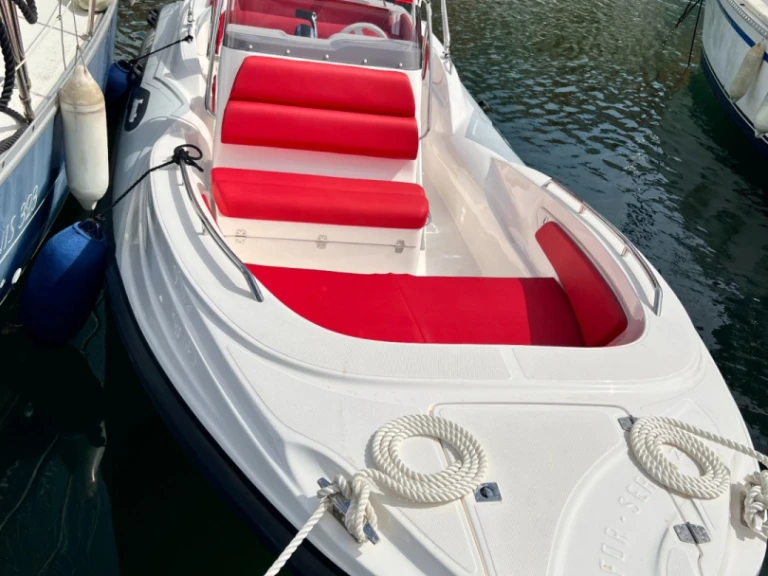 Hire RIB Zar with a boat licence