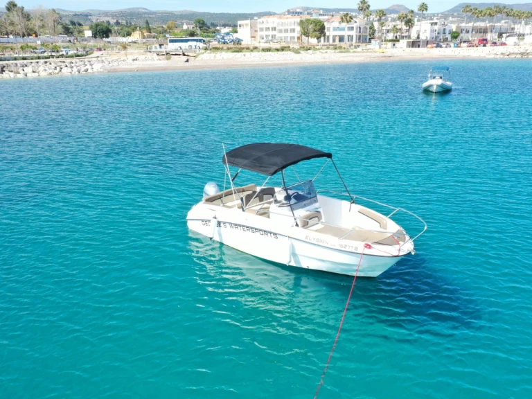 Motorboat to hire Latchi at the best price
