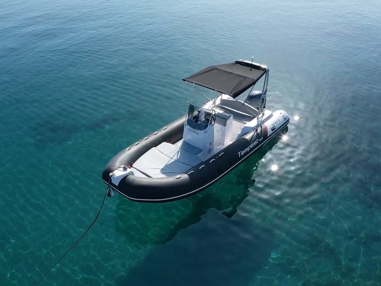 Yacht hire Latchi cheap Tempest 625 Easy