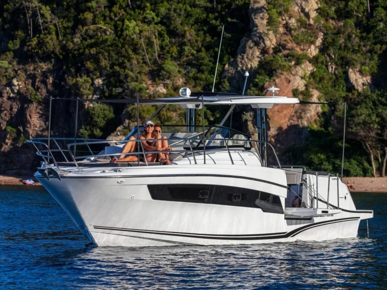 Charter a Jeanneau Cap Camarat 10.5 WA série 2 in Ajaccio on Samboat