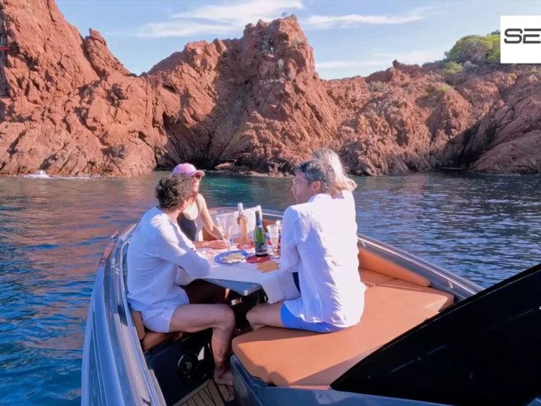 Hire RIB with or without skipper Zar Cogolin