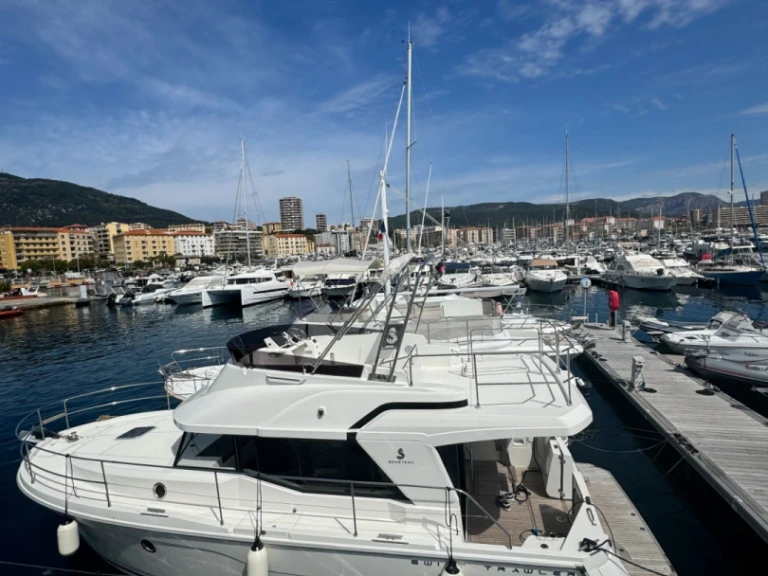 Hire Motorboat with or without skipper Bénéteau Ajaccio