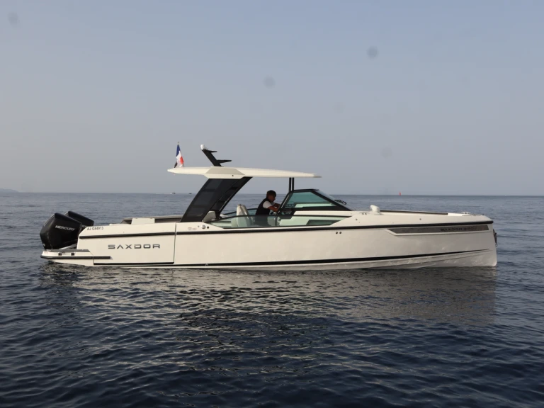 Yacht hire Ajaccio cheap 320