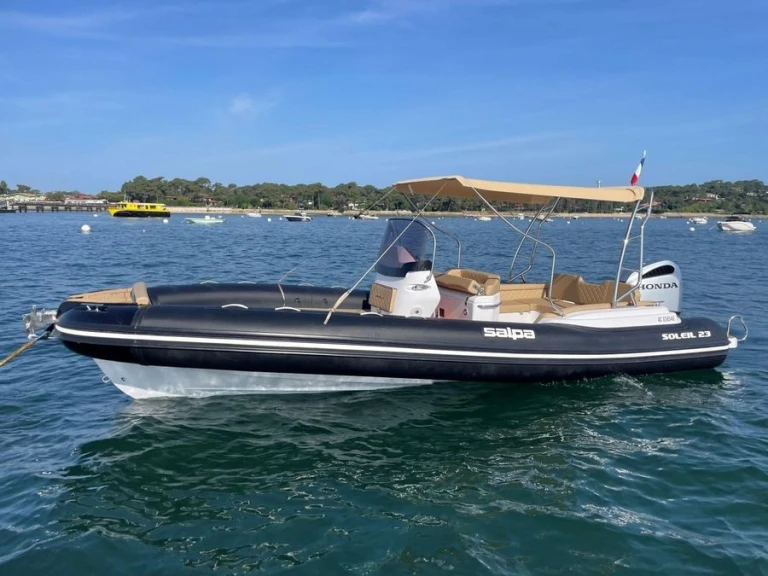 RIB hire in Cogolin - Salpa Salpa Soleil 23