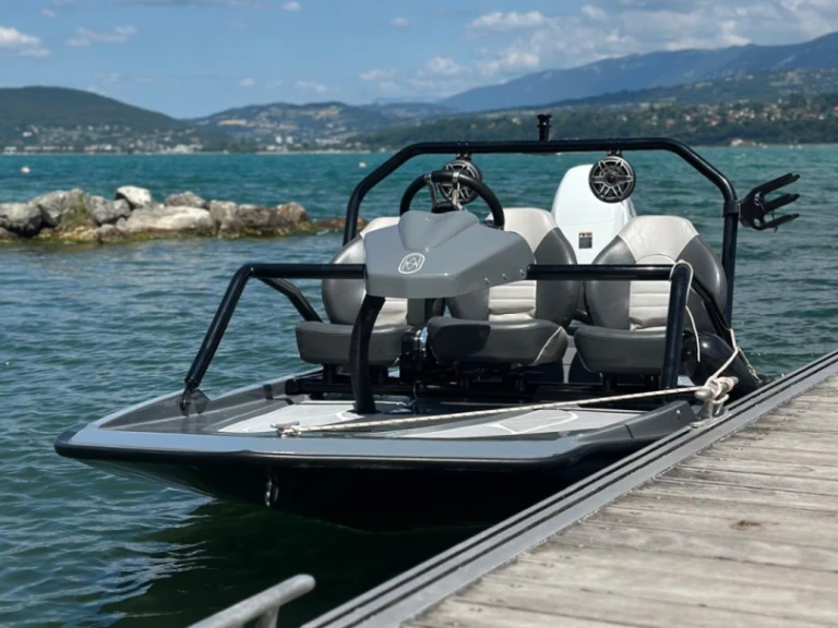 Yacht hire Aix-les-Bains cheap sport