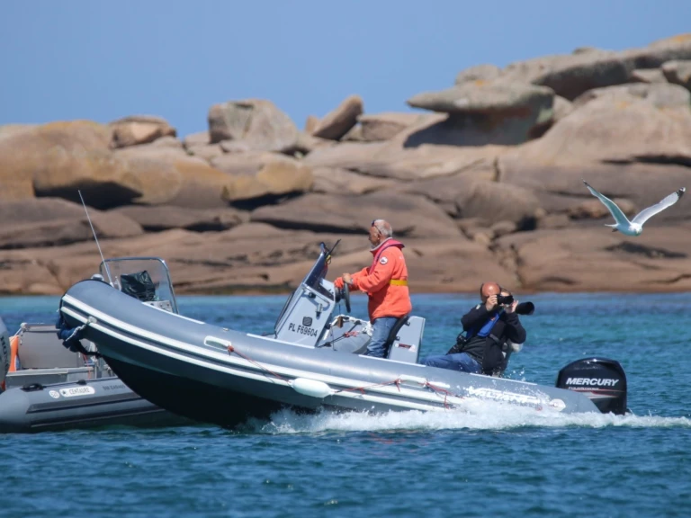 Valiant 500 sport charter bareboat or skippered in  Trégastel