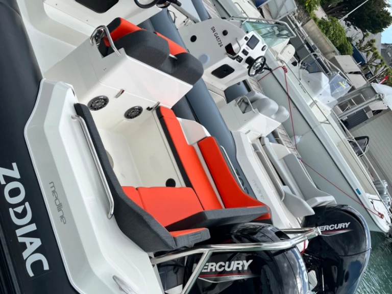 Zodiac ZODIAC MEDLINE 6.8 charter bareboat or skippered in  La Baule-Escoublac