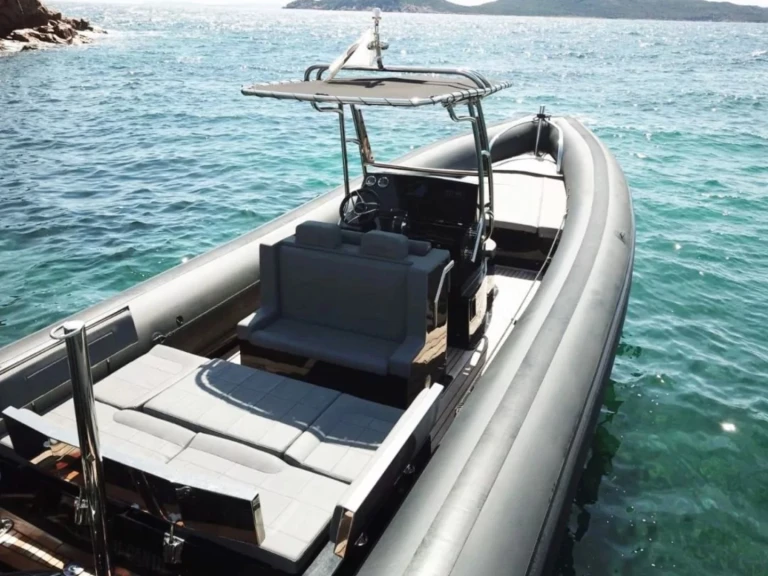 Hire RIB with or without skipper Sea Water Cogolin
