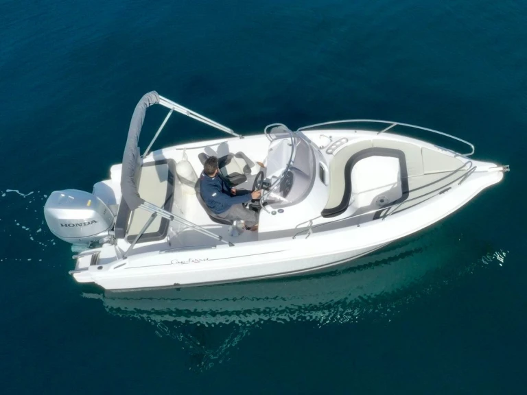 Charter a B2 Marine Cap ferret 572 open in Ajaccio on Samboat