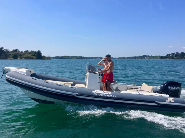 RIB hire in Arradon - Joker Boat JOKER 22