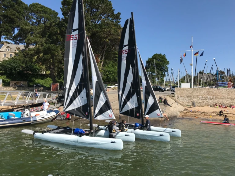 Hire Catamaran with or without skipper Dart Arradon