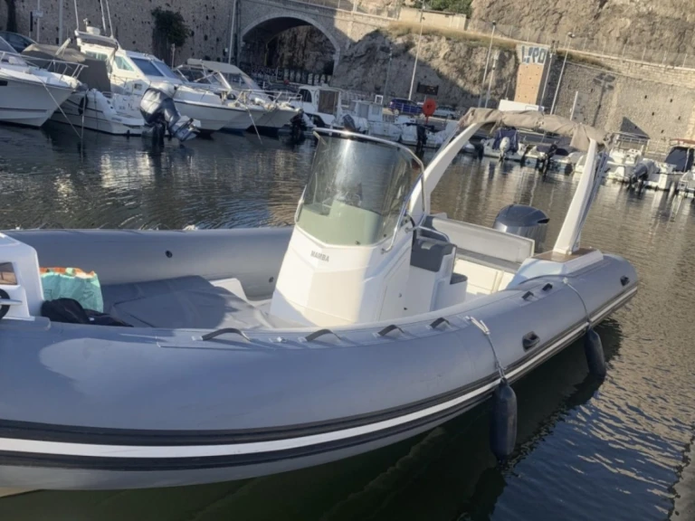 Hire a Quicksilver Activ 605 Sundeck Marseille