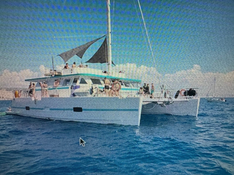 Catamaran hire in Marseille - feng  SHUI 20