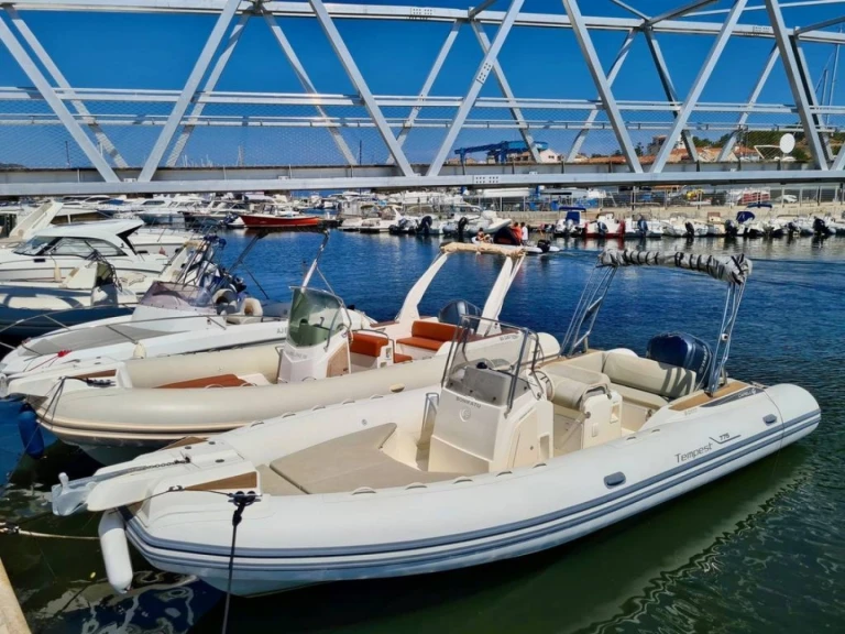 Hire RIB with or without skipper Capelli Saint-Florent